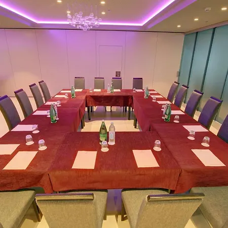 Lero Hotel 4*