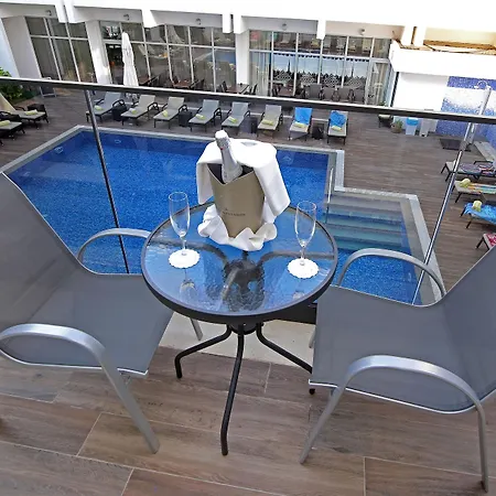 Lero Hotel 4*