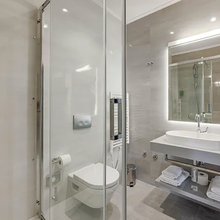 Lero Hotel